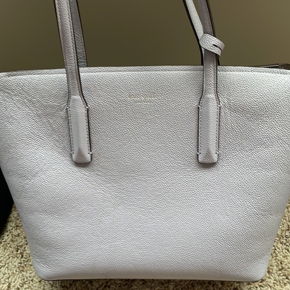 Kate Spade Tote. - Picture 8 of 8